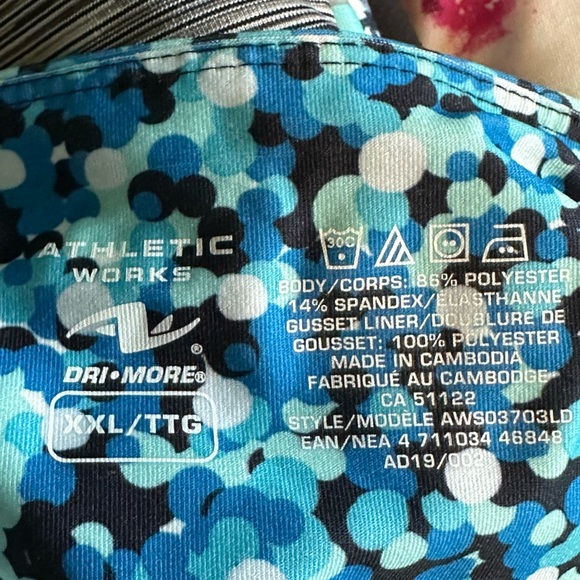 NWOT Athletic Works XXL cropped leggings dri more NWOT - Picture 2 of 2